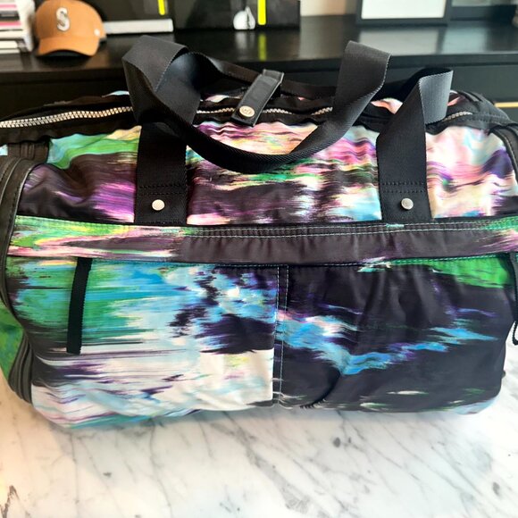 Lululemon Duffle Bag - Picture 8 of 16